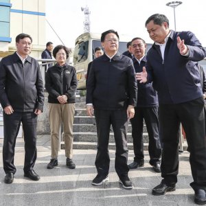 郑栅洁在阜阳调研时强调：树立雄心壮志激活内生动力 加快皖北地区全面振兴步伐